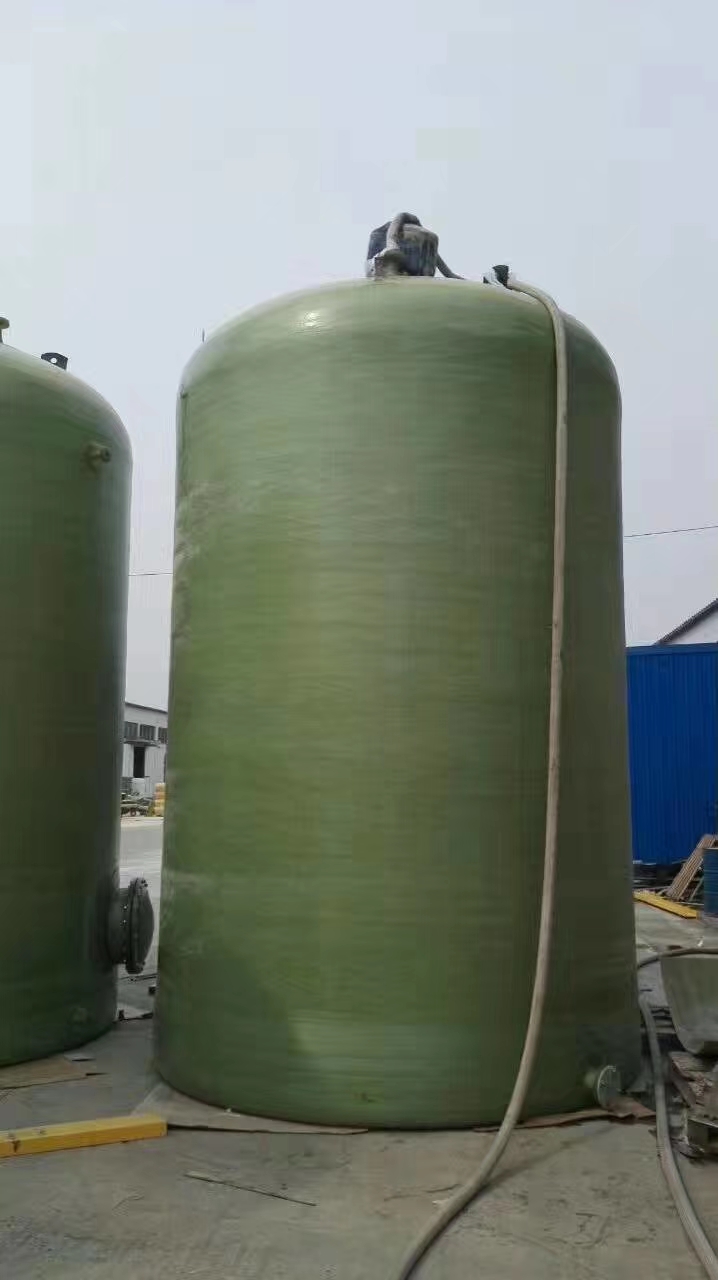 玻璃钢储罐耐候性好-适应各种气候条件-保持长久美观外观